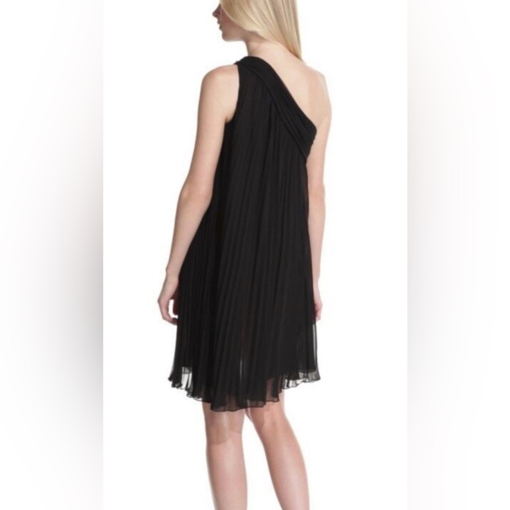 Theory Silk Mini One Shoulder black size 10